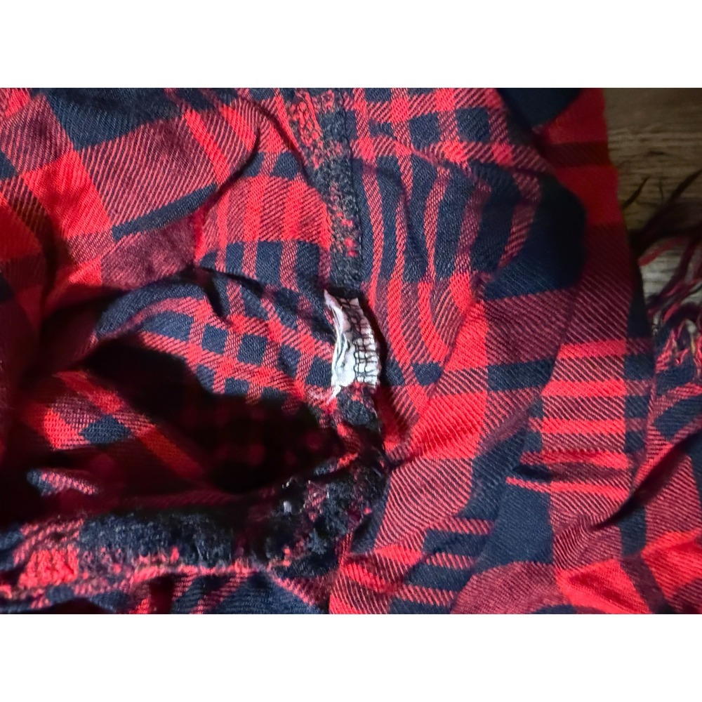 Umgee Shirt, Womens Size Small, Red Black Plaid Long Sleeve Button Up Frayed Hem - Picture 8 of 9